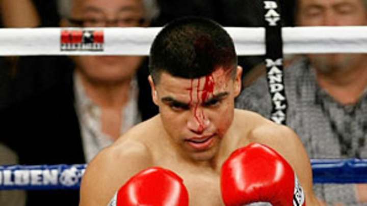 147-pound contender Ortiz need only look in mirror to explain woes