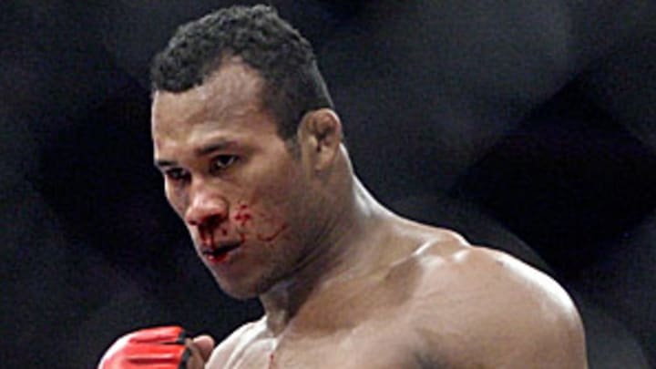 Strikeforce rule changes; Jake Shields' future, more MMA notes