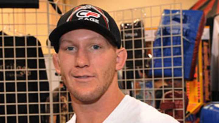 UFC lightweight Gray Maynard talks Ultimate Fighter, B.J. Penn UFC lightweight Gray Maynard talks Ultimate Fighter, B.J. Penn