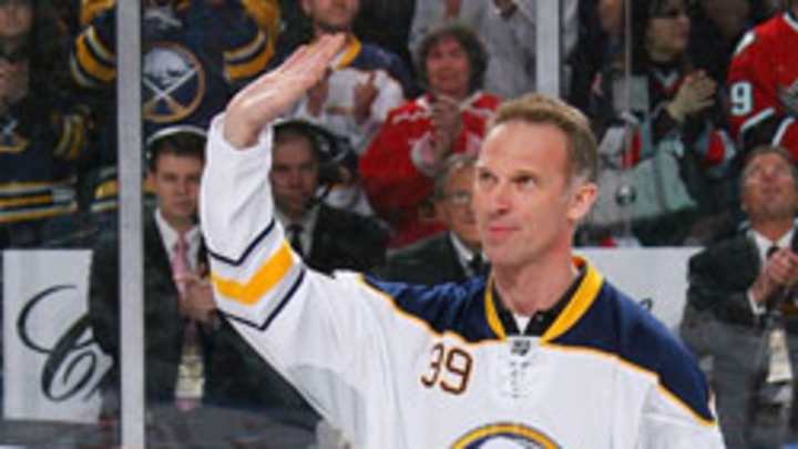 Report: Dominik Hasek considering NHL return at 47 years old