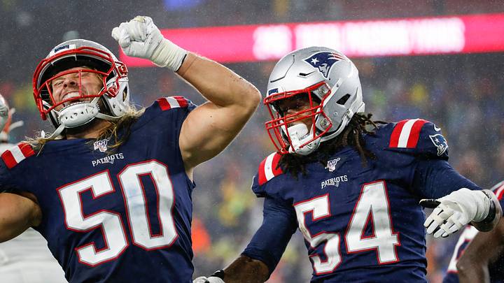 Patriots Defense Is Exceptional at Pressuring QBs Without Extra Rushers Patriots Defense Is Exceptional at Pressuring QBs Without Extra Rushers