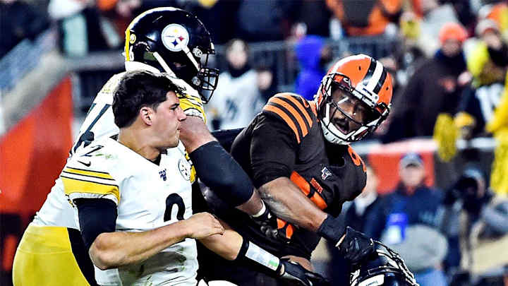 Report: Steelers QB Mason Rudolph Won't Take Legal Action Against Myles Garrett
