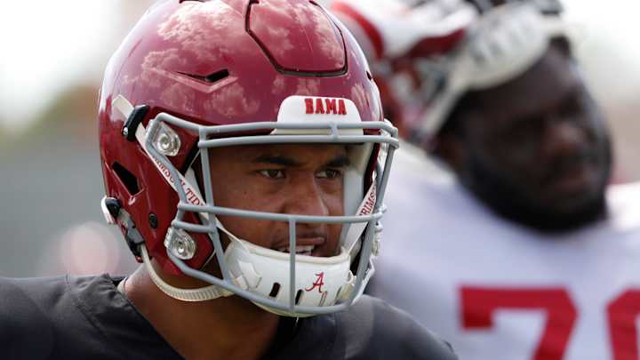 Alabama Quarterback Tua Tagovailloa to Have Hip Surgery Alabama Quarterback Tua Tagovailloa to Have Hip Surgery