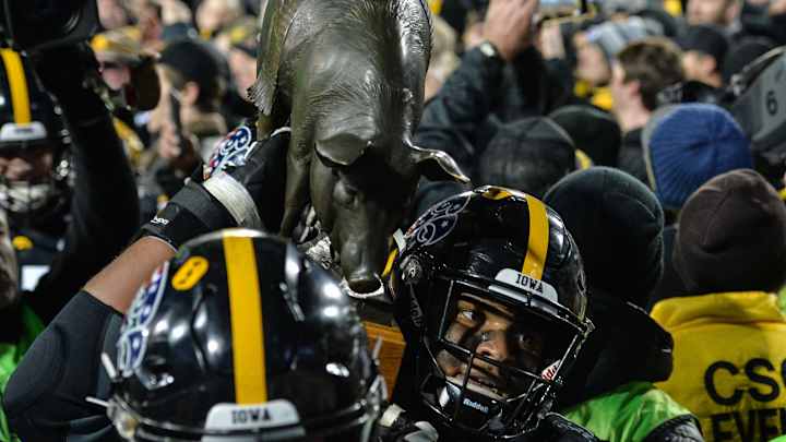 'November at Kinnick': Hawkeyes Deliver a Hit to Gophers
