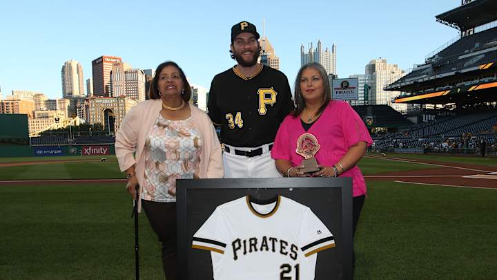 Roberto Clemente's Widow, Vera Clemente, has Passed Away