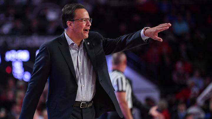 Georgia Basketball: Bulldogs Take on Unbeaten Georgia Tech Georgia Basketball: Bulldogs Take on Unbeaten Georgia Tech