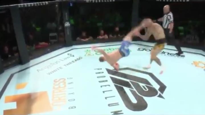 MMA Fight Ends With Insane ‘Rolling Thunder’ Knockout MMA Fight Ends With Insane ‘Rolling Thunder’ Knockout