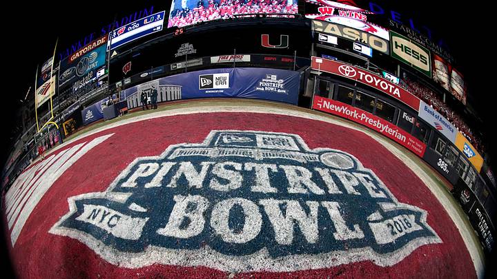 Illini projected nearly unanimously to Pinstripe Bowl Illini projected nearly unanimously to Pinstripe Bowl