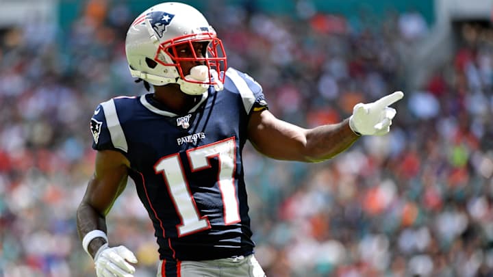 Antonio Brown Apologizes to Robert Kraft for 'Bad Media' and 'Drama'