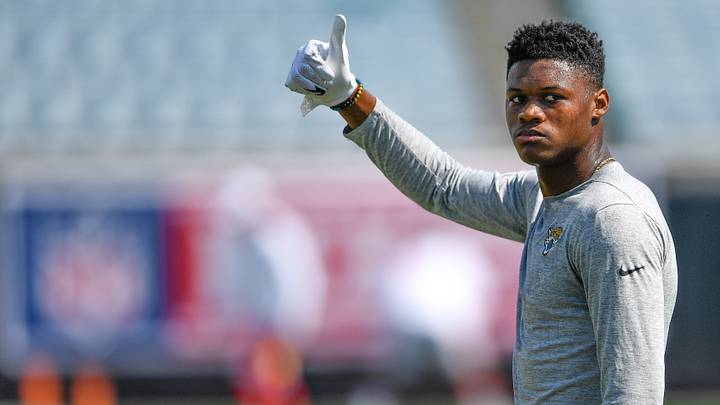 While Jaguars Struggle, DJ Chark is Emerging as a Star Receiver While Jaguars Struggle, DJ Chark is Emerging as a Star Receiver