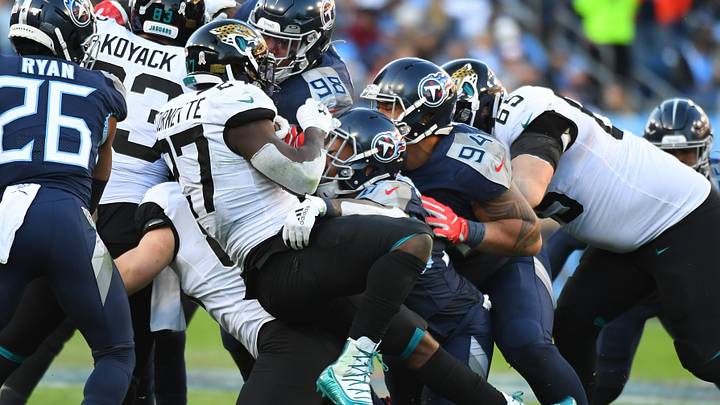 Jaguars Collapse in Second Half Once Again, Lose 42-20 in Nashville Jaguars Collapse in Second Half Once Again, Lose 42-20 in Nashville