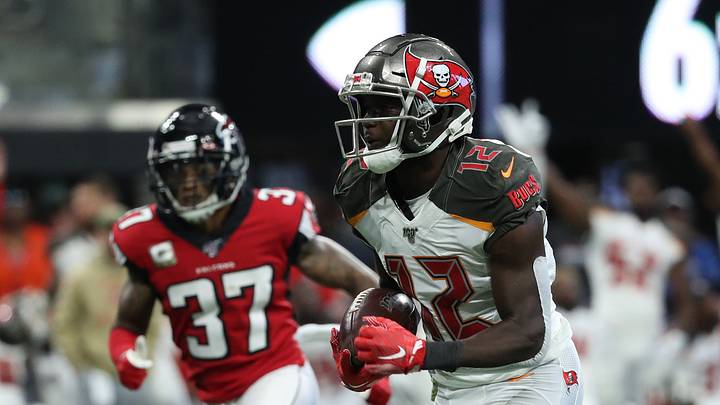 Big Plays Help Bucs Down Falcons, 35-22 Big Plays Help Bucs Down Falcons, 35-22