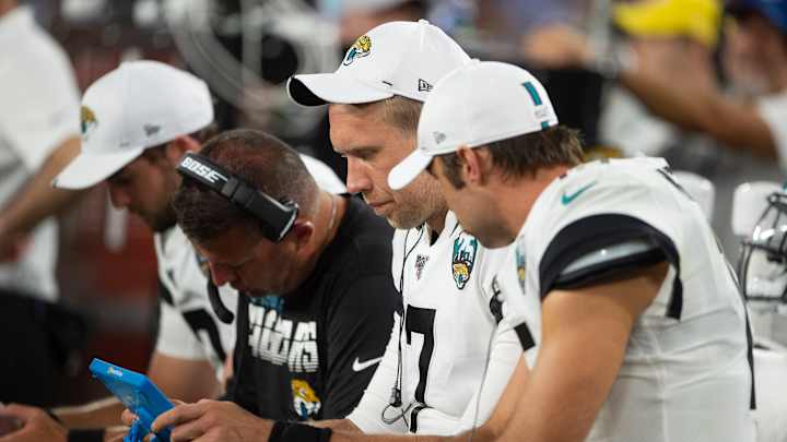Doug Marrone Sticking With Nick Foles as Jacksonville's Quarterback Doug Marrone Sticking With Nick Foles as Jacksonville's Quarterback