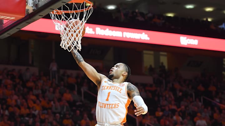 Live Updates: Chattanooga (3-2) at No. 17 Tennessee (4-0)