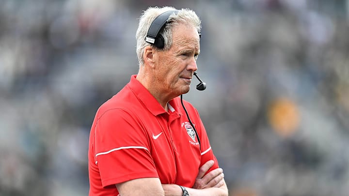 Bob Davie to Step Aside as Coach at New Mexico Bob Davie to Step Aside as Coach at New Mexico