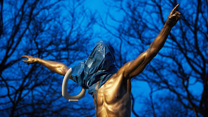 Ibrahimovic Statue Fenced Off as Malmo Fans Vent Fury Ibrahimovic Statue Fenced Off as Malmo Fans Vent Fury