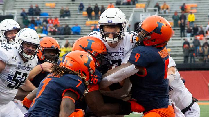 Illini Seniors ‘Hurt’ Over Going Winless In Their Careers vs. Northwestern Illini Seniors ‘Hurt’ Over Going Winless In Their Careers vs. Northwestern