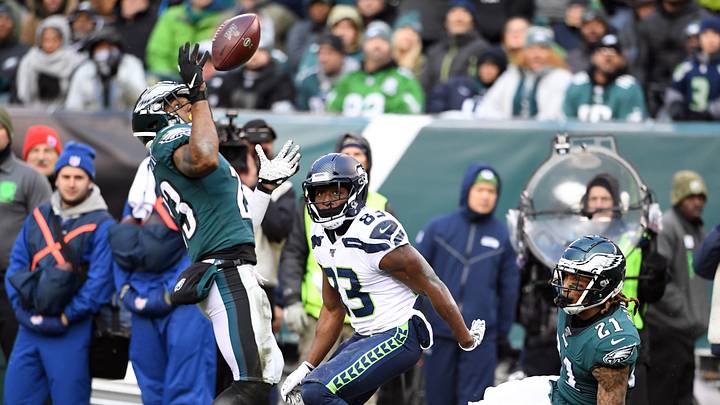 Seahawks' Offense Sloppy vs. Eagles’ Inverted Tampa 2 and Cover 0 Seahawks' Offense Sloppy vs. Eagles’ Inverted Tampa 2 and Cover 0