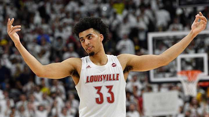 Louisville Humbles Michigan and Makes Statement as New No. 1 Louisville Humbles Michigan and Makes Statement as New No. 1
