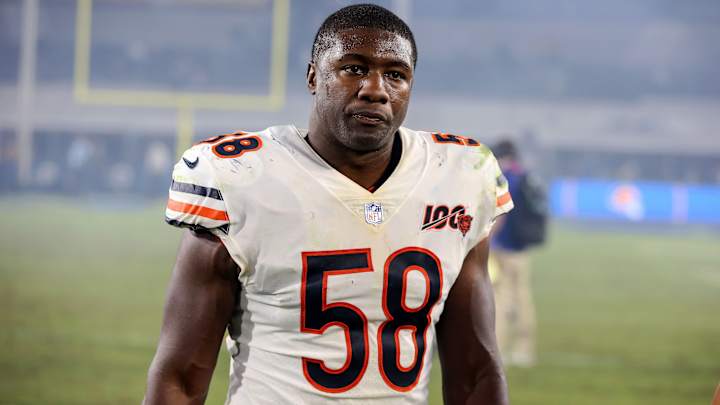 Bears LB Roquan Smith Out for Rest of Game vs. Cowboys Bears LB Roquan Smith Out for Rest of Game vs. Cowboys