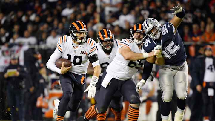 No Guarantees Mitchell Trubisky Keeps Scrambling