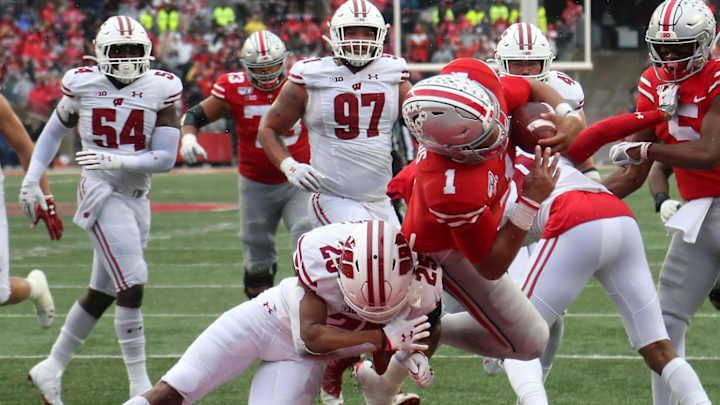 Justin Fields' Knee a Wild Card in Ohio State's Game Plan Justin Fields' Knee a Wild Card in Ohio State's Game Plan