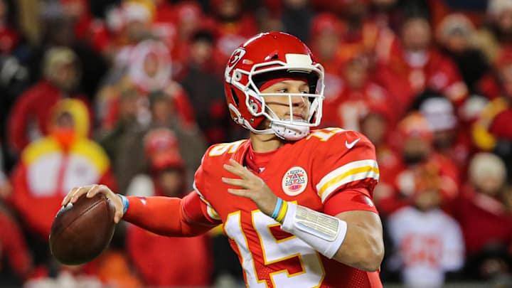 How Patriots Defense Should Attack Patrick Mahomes, Chiefs Offense