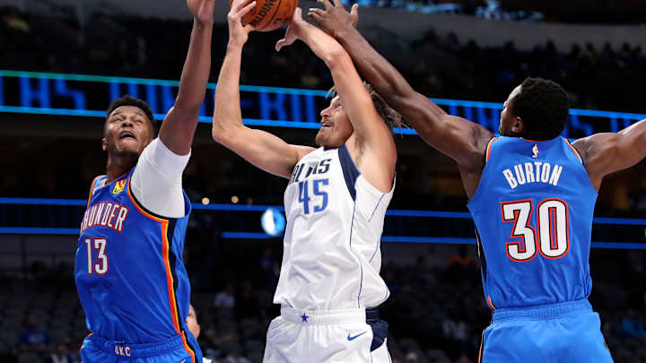 Deonte Burton Post a Double-Double in Blue Loss to Vipers