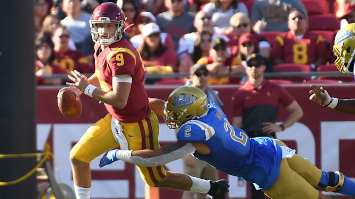 It's Holiday For The Hawkeyes