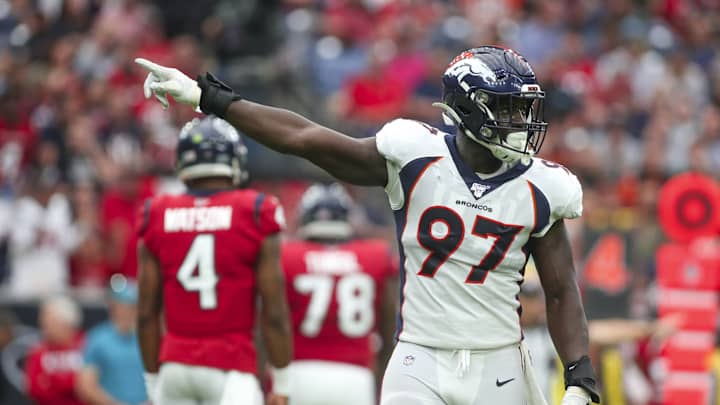 Report: Broncos Re-Sign OLB Jeremiah Attaochu to One-Year Deal Report: Broncos Re-Sign OLB Jeremiah Attaochu to One-Year Deal