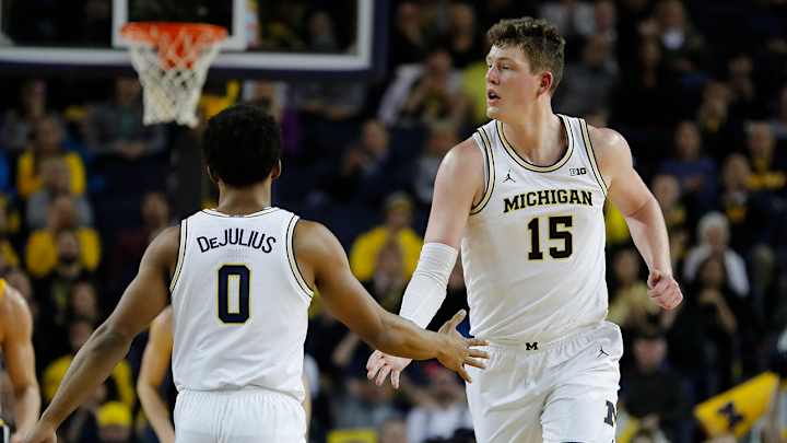 Oregon vs. Michigan Live Stream: Watch Online, TV Channel, Start Time Oregon vs. Michigan Live Stream: Watch Online, TV Channel, Start Time
