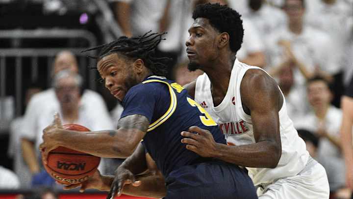 Questions We're Asking: Does Juwan Howard Need To Rein In Zavier Simpson Questions We're Asking: Does Juwan Howard Need To Rein In Zavier Simpson