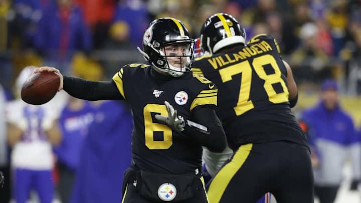 Steelers Continue to Fly With Devlin Hodges