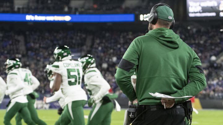 Chad Pennington On Board With Adam Gase in 2020: 'He Does an Excellent Job of Handling the Quarterback' Chad Pennington On Board With Adam Gase in 2020: 'He Does an Excellent Job of Handling the Quarterback'