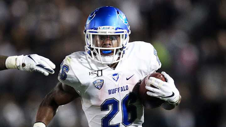 Buffalo Routs Charlotte to Earn First Bowl Win in School History
