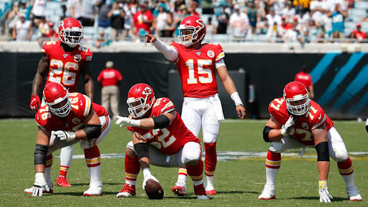 Chiefs LG Andrew Wylie, CB Morris Claiborne Out Against Chicago on Sunday Night