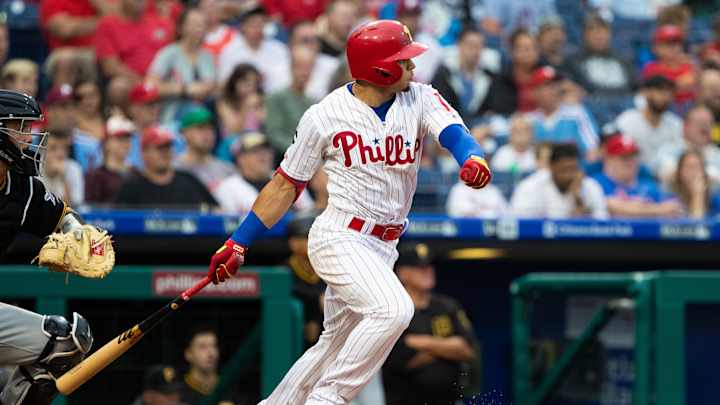 Indians Agree on a One-Year Deal with Second Basemen César Hernández