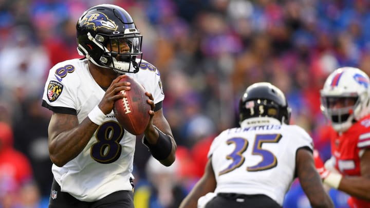 Lamar Jackson Buys Rolex Watches for Entire Ravens Offensive Line Lamar Jackson Buys Rolex Watches for Entire Ravens Offensive Line
