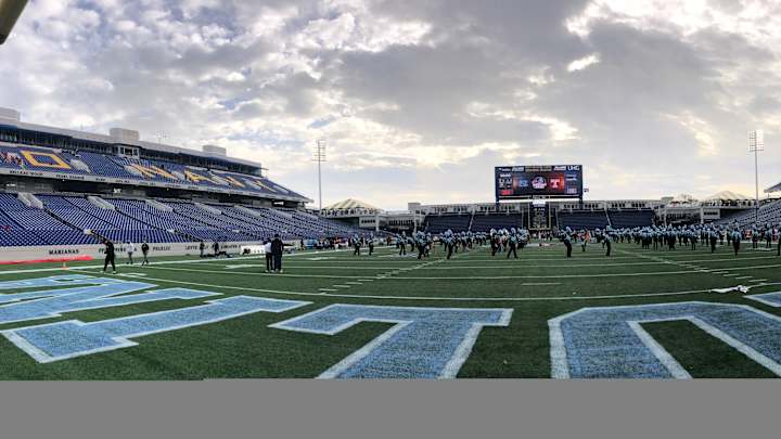 Military Bowl Live Blog/Open Thread: Carolina vs. Temple