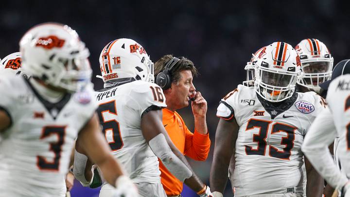 Gundy Preaches Work and Future in Texas Bowl Locker Room Gundy Preaches Work and Future in Texas Bowl Locker Room
