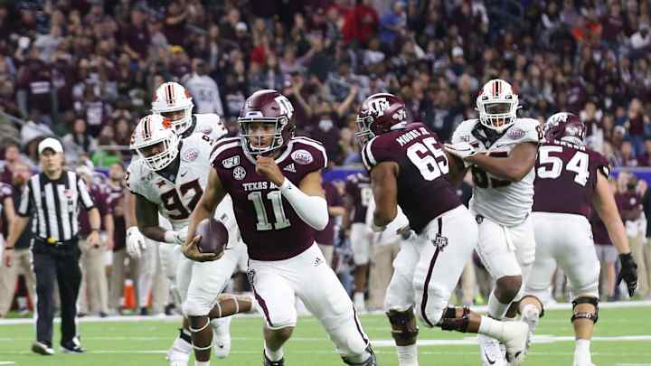 Recap: Mond's Dual-Threat Ability Shines Bright in Texas Bowl Victory
