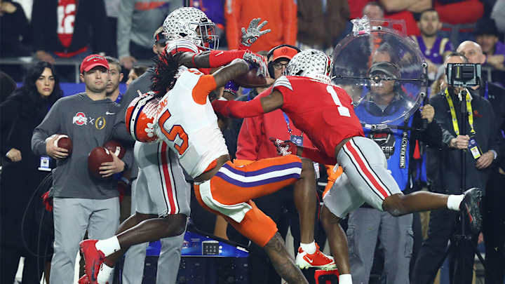 Clemson WR Tee Higgins Returns In Second Half After Suffering Apparent Head Injury