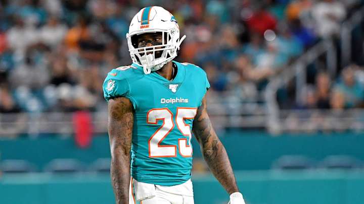 Dolphins Cornerback Xavien Howard Arrested for Domestic Battery in Florida