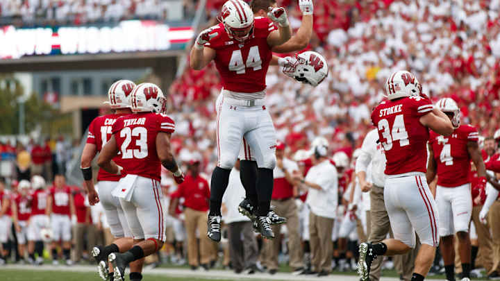 Chenal Brothers to Share "Unreal" Experience Playing Together in Rose Bowl