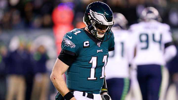 NFL Doctor Calls Carson Wentz 'Heroic' for Reporting Concussion NFL Doctor Calls Carson Wentz 'Heroic' for Reporting Concussion
