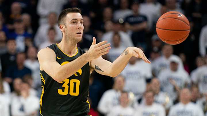 The Monday Tipoff: Hawkeyes' Roster Options Are Dwindling The Monday Tipoff: Hawkeyes' Roster Options Are Dwindling