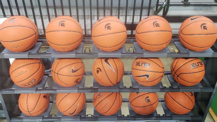 Michigan State Basketball Offers 2022 Center Donovan Clingan