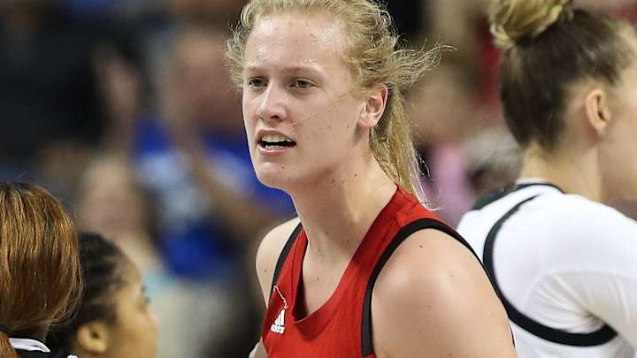 Elissa Cunane National Player of the Week Elissa Cunane National Player of the Week