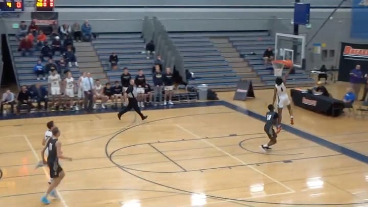 ‘Was She Run Over Like That?’: The Story Behind that Viral Dunk Call About a Dead Dog ‘Was She Run Over Like That?’: The Story Behind that Viral Dunk Call About a Dead Dog