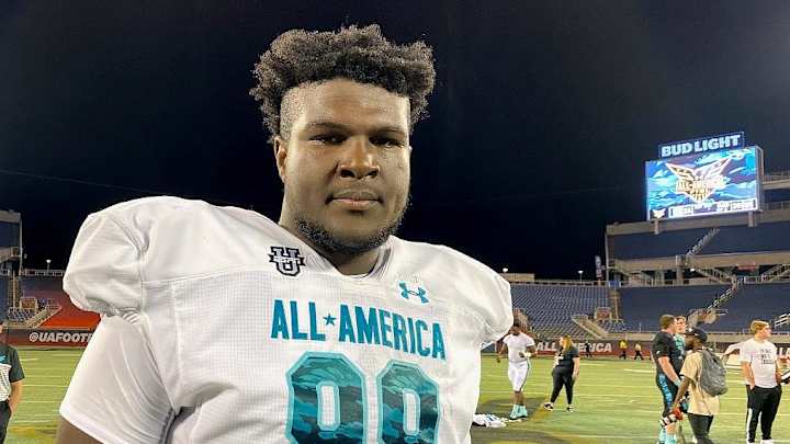 Oregon Signee Jayson Jones Opens up on Highs and Lows of Recruiting Process Oregon Signee Jayson Jones Opens up on Highs and Lows of Recruiting Process